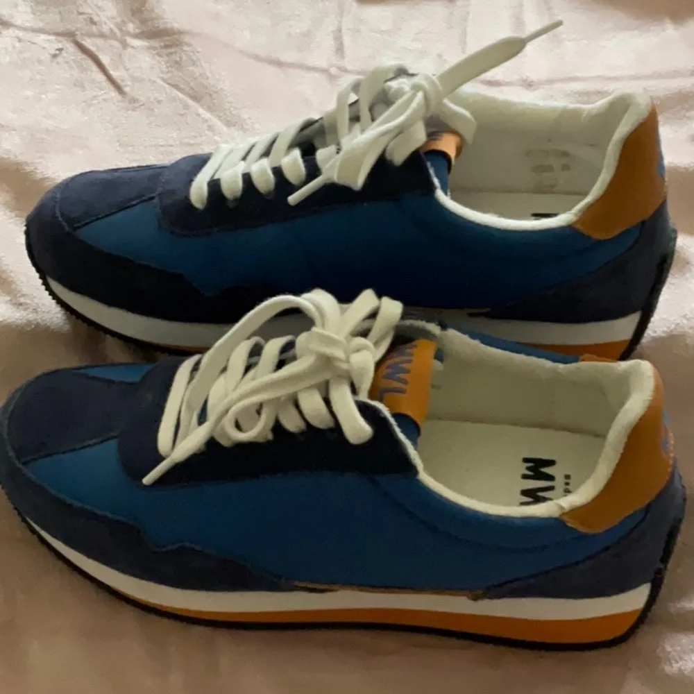 Madewell League Sneakers in Navy Suede